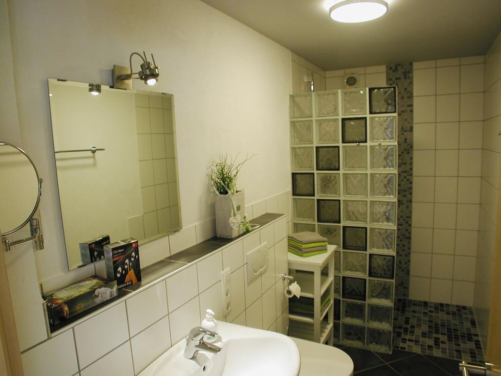 Ferienwohnung Pusteblume 코헴 객실 사진